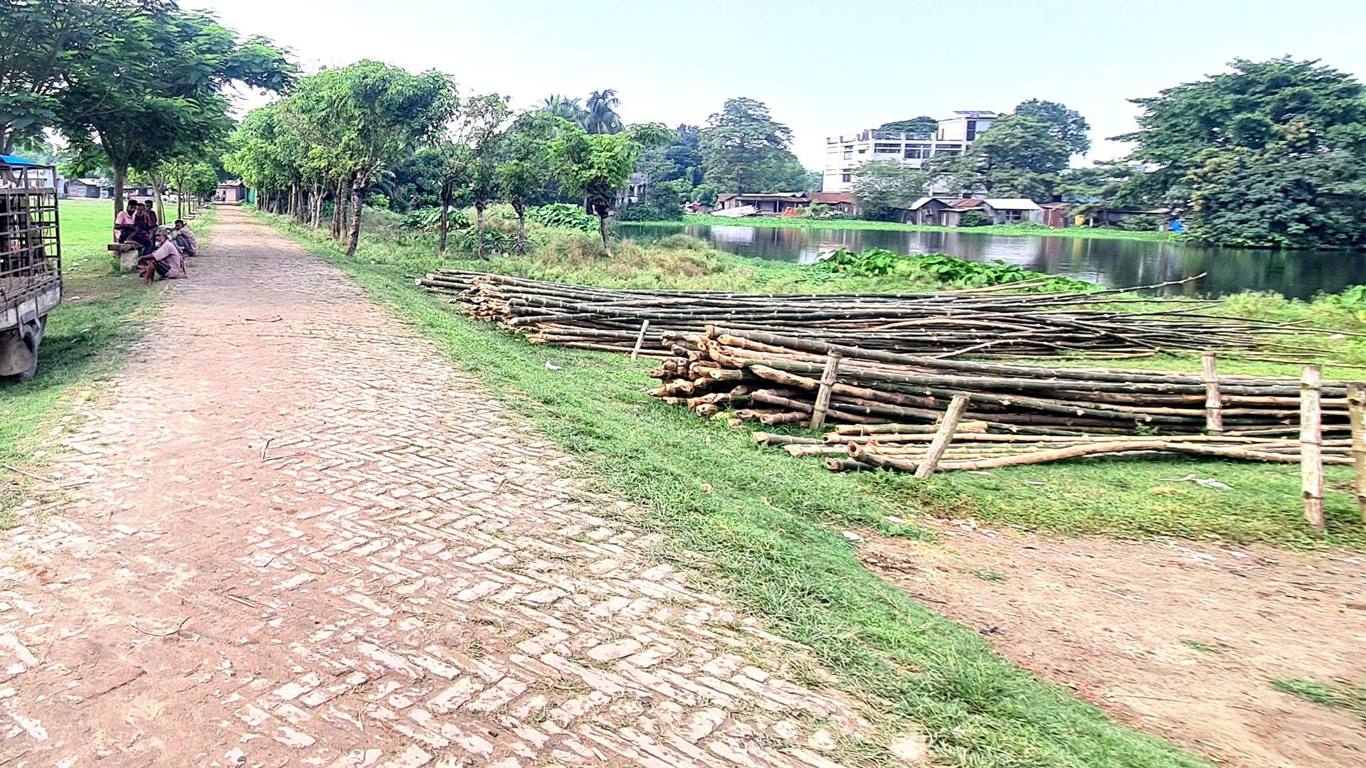 ঝিনাইদহে যানজট কমাতে হকার্স মার্কেট নির্মাণের উদ্যোগ